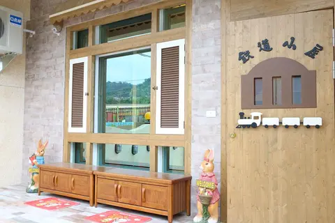 台東 鐵道小屋 民宿 8