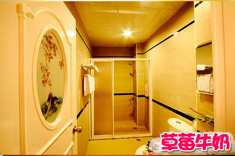 草莓牛奶 照片 2