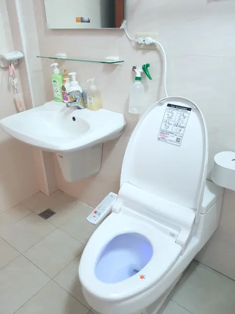 客房均設:65吋聯網TV+有線電視160多頻道；HCG智能免治馬桶座 照片 3